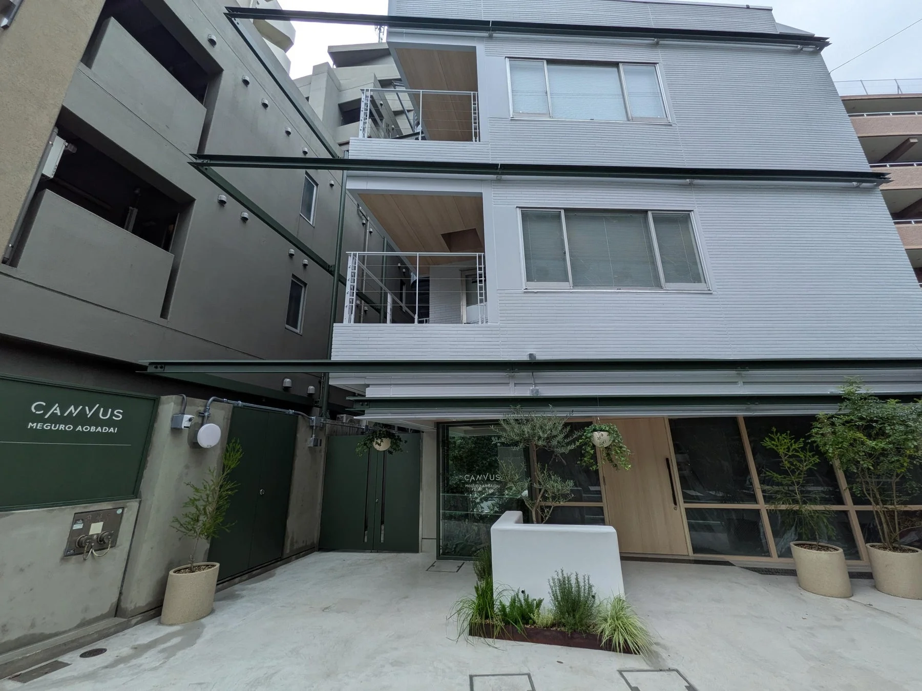 CANVUS MEGURO AOBADAIの外観