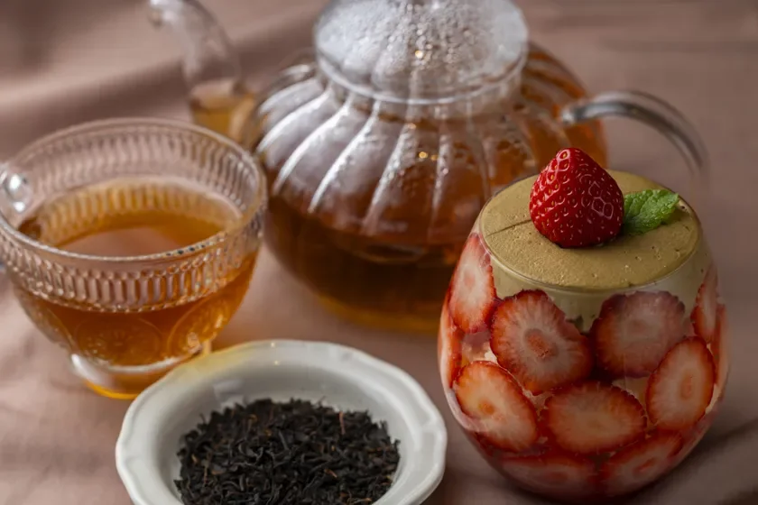 いちごと紅茶のグラスパフェ