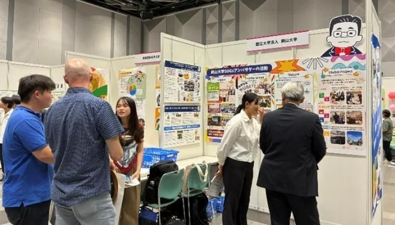 岡山大学SDGsアンバサダーの活動を紹介する展示会の様子