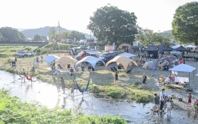 埼玉・ときがわ町の清流を挟み初の2会場で開催！過去最大80店舗以上が集う「ときがわoutdoor fes 2026」